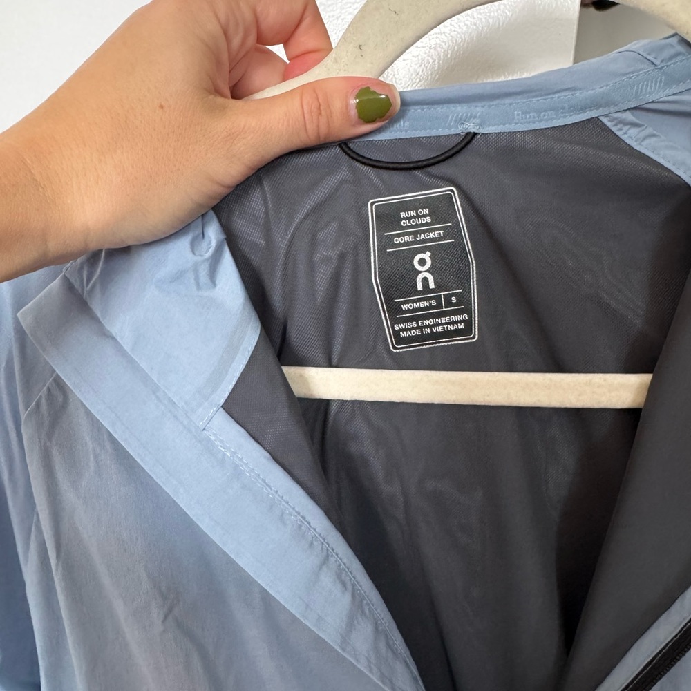 On Core Jacket - Picture 4 of 5
